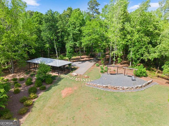 537 Redfish Way, Hoschton, GA 30548