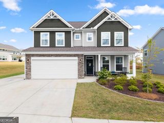 537 Redfish Way, Hoschton, GA 30548