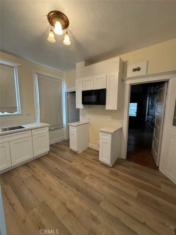 572 N La Cadena, Colton, CA 92324