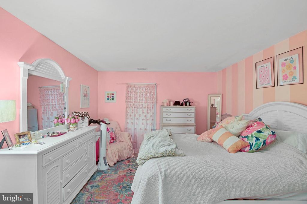 Image 14 of property listing at 1205 - 1206 WASHINGTON DR, Saint Michaels, MD 21663