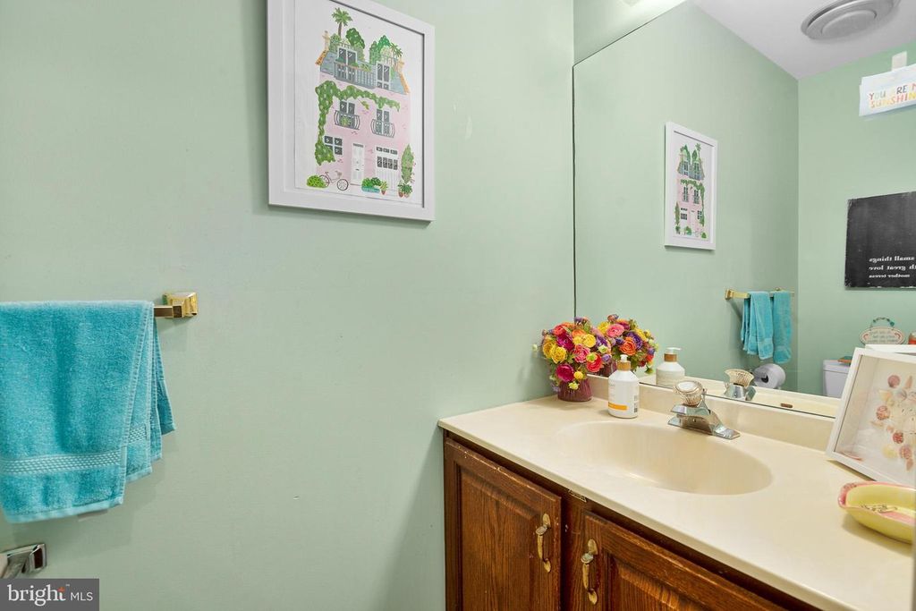 Image 15 of property listing at 1205 - 1206 WASHINGTON DR, Saint Michaels, MD 21663