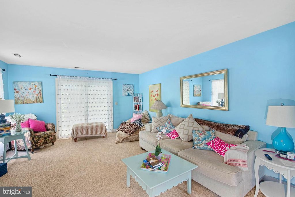 Image 5 of property listing at 1205 - 1206 WASHINGTON DR, Saint Michaels, MD 21663