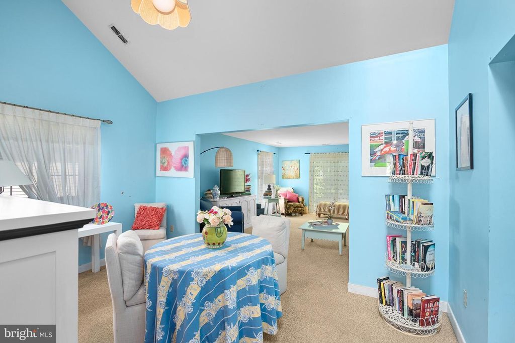 Image 6 of property listing at 1205 - 1206 WASHINGTON DR, Saint Michaels, MD 21663