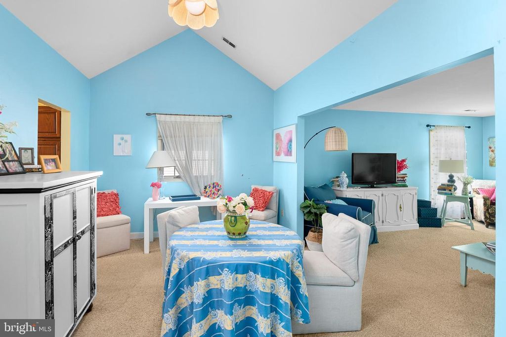 Image 8 of property listing at 1205 - 1206 WASHINGTON DR, Saint Michaels, MD 21663