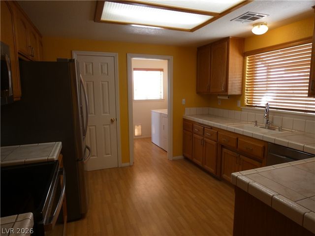 3550 Newberry Avenue, Pahrump, NV 89048