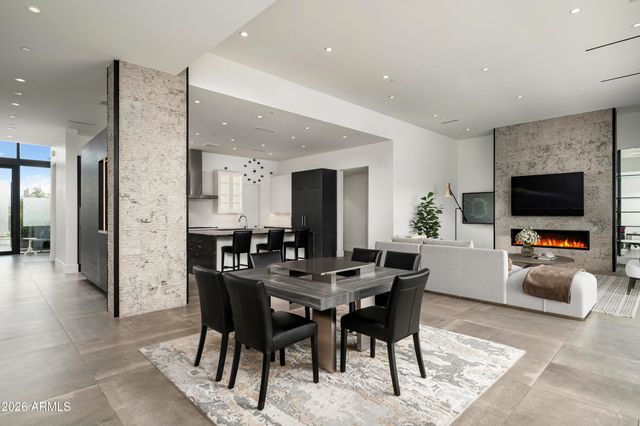 6917 E CACTUS WREN Road, Paradise Valley, AZ 85253