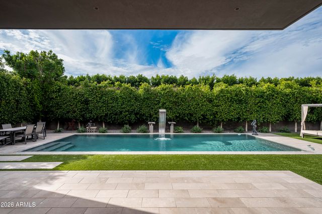 6917 E CACTUS WREN Road, Paradise Valley, AZ 85253