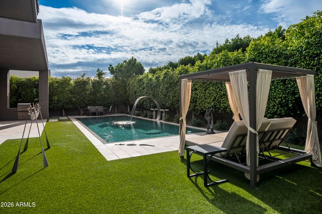 6917 E CACTUS WREN Road, Paradise Valley, AZ 85253