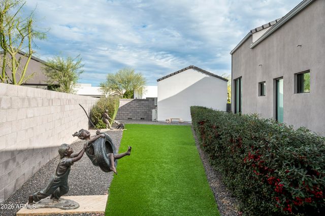 6917 E CACTUS WREN Road, Paradise Valley, AZ 85253