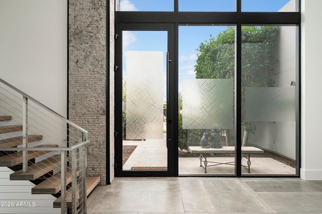 6917 E CACTUS WREN Road, Paradise Valley, AZ 85253