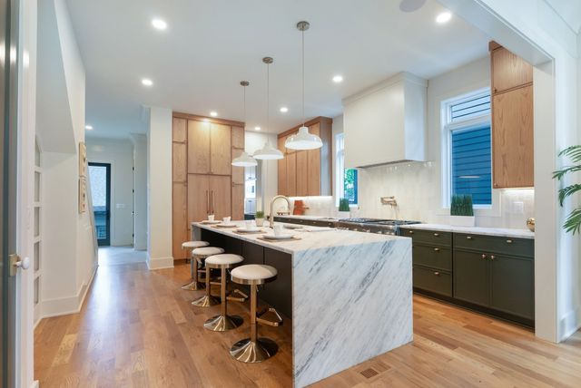 1616 7th Ave, N, Nashville, TN 37208