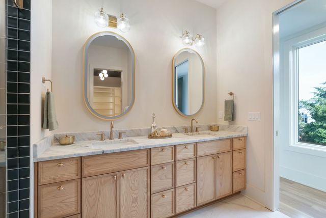 1616 7th Ave, N, Nashville, TN 37208