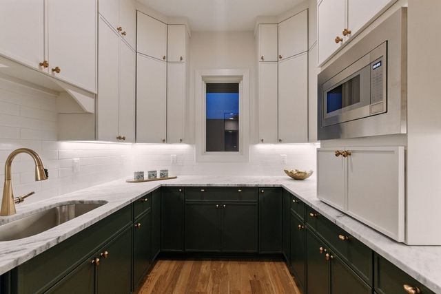 1616 7th Ave, N, Nashville, TN 37208