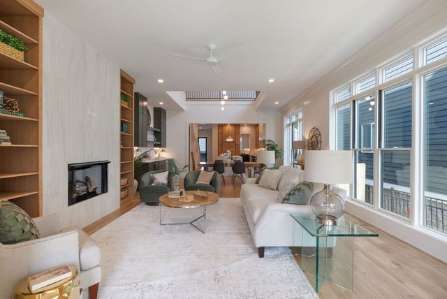 1616 7th Ave, N, Nashville, TN 37208