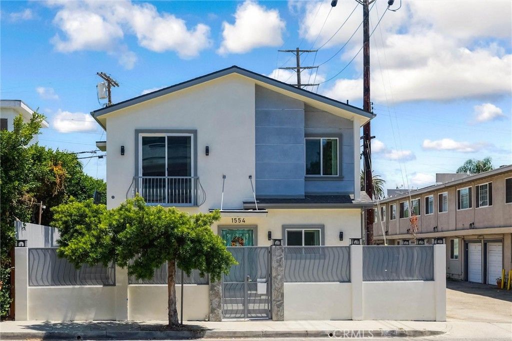 1556 S Bundy, Los Angeles, CA 90025