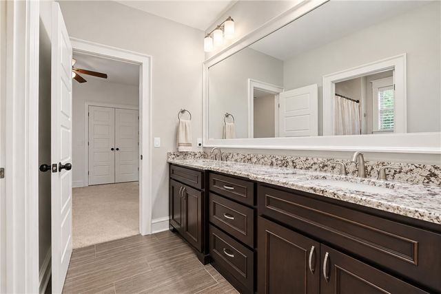 8700 Crest Lane, Springdale, AR 72762