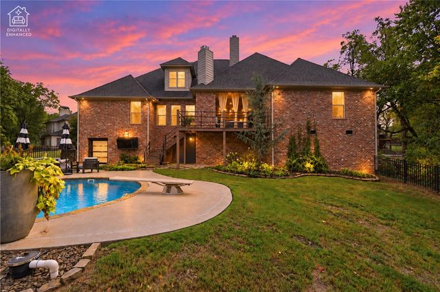 8700 Crest Lane, Springdale, AR 72762