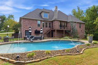 8700 Crest Lane, Springdale, AR 72762