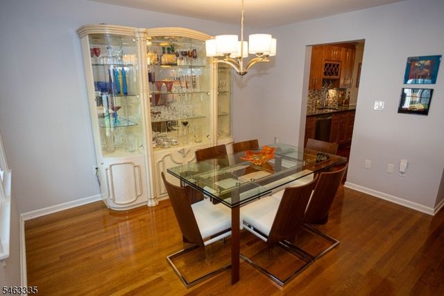 113 Woodmere Dr, Sayreville Boro, NJ 08859