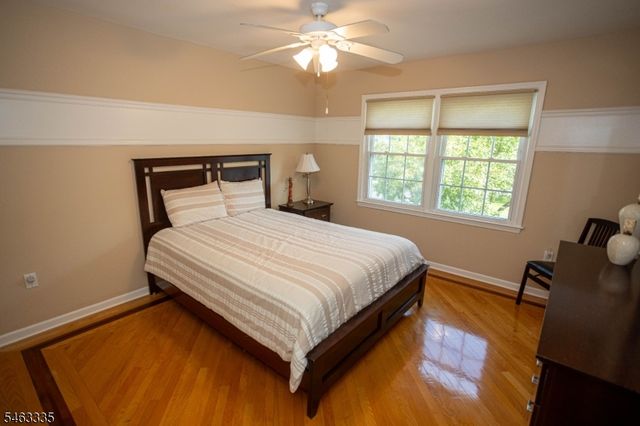 113 Woodmere Dr, Sayreville Boro, NJ 08859