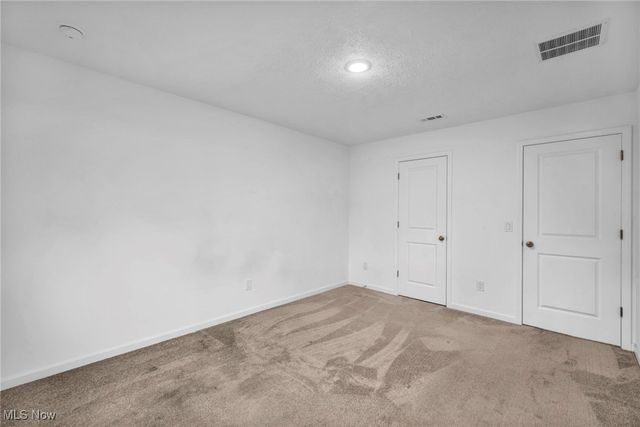 492 Douglas Street, Akron, OH 44307