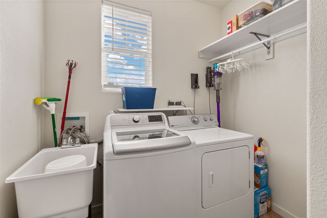 7 Cibolita Peak, Santa Fe, NM 87508