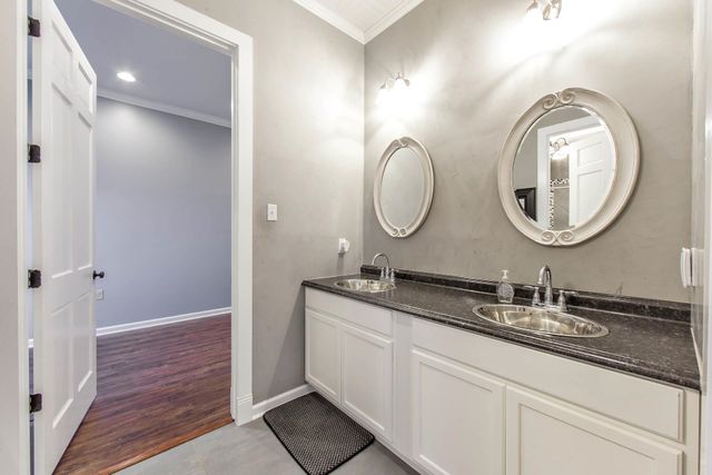 1705 Bayou Black Dr, Houma, LA 70360