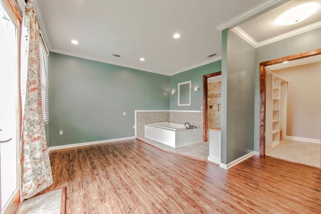 1705 Bayou Black Dr, Houma, LA 70360