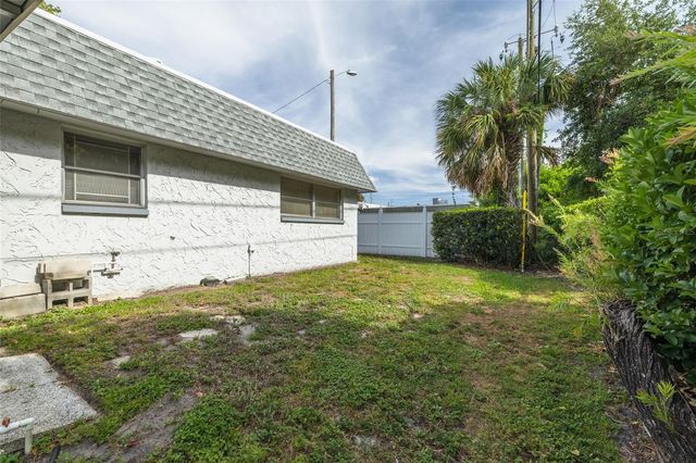 1401 CARA DRIVE 1401, Largo, FL 33771