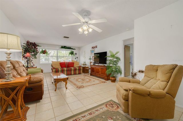 1401 CARA DRIVE 1401, Largo, FL 33771