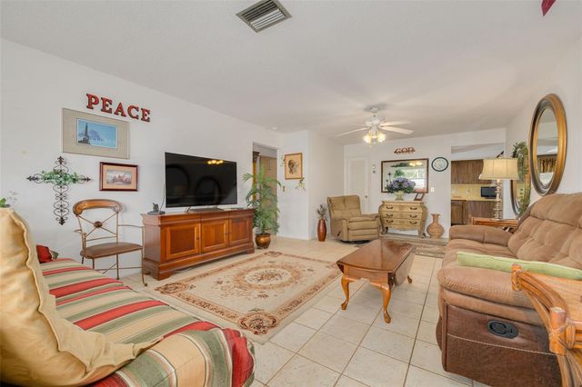 1401 CARA DRIVE 1401, Largo, FL 33771