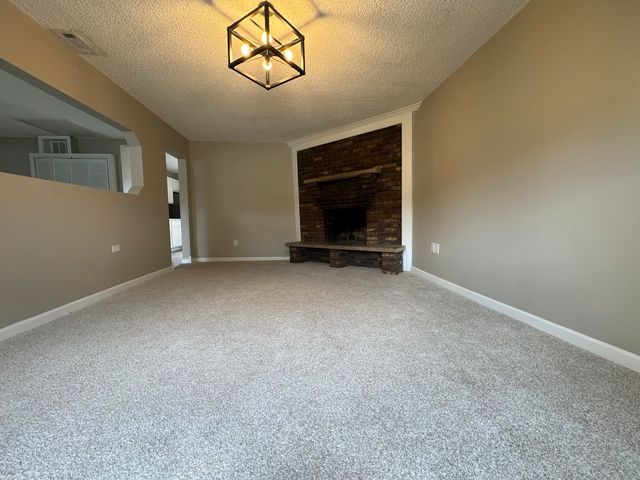 205 Linden Avenue, Romeoville, IL 60446
