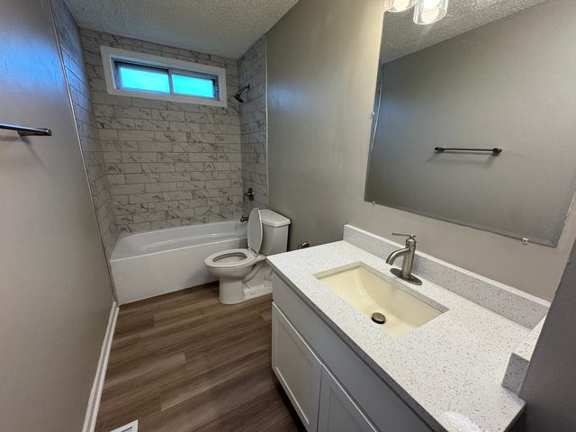 205 Linden Avenue, Romeoville, IL 60446