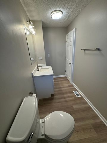 205 Linden Avenue, Romeoville, IL 60446