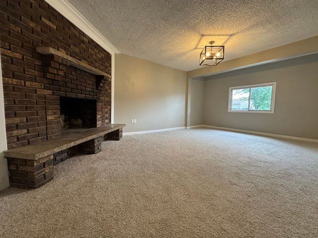 205 Linden Avenue, Romeoville, IL 60446