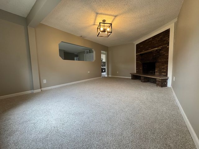 205 Linden Avenue, Romeoville, IL 60446