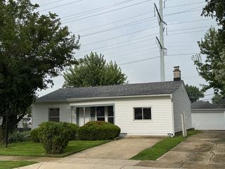 205 Linden Avenue, Romeoville, IL 60446