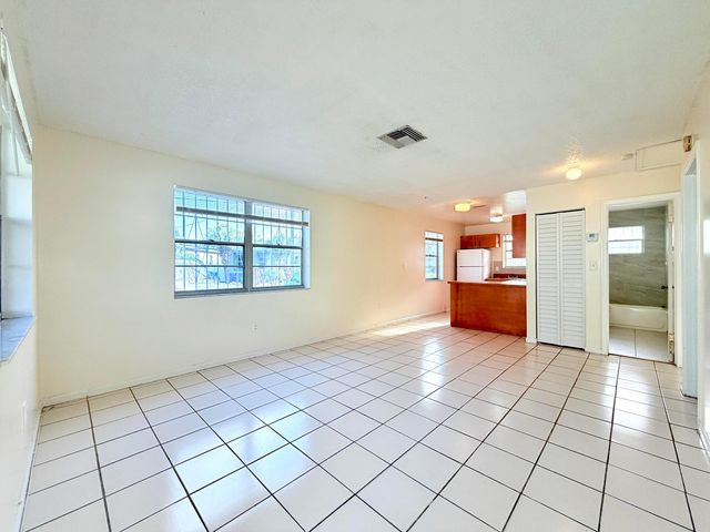 800 NE 14th Street, Fort Lauderdale, FL 33304