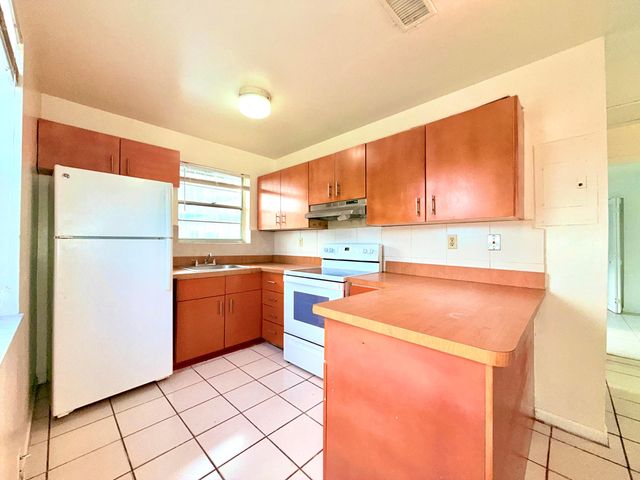 800 NE 14th Street, Fort Lauderdale, FL 33304