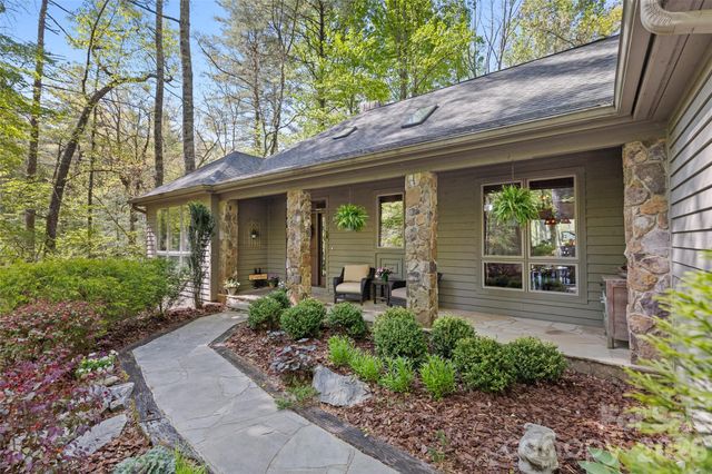 21 Laurel Wood Court, Sapphire, NC 28774