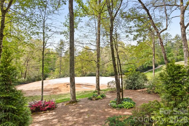 21 Laurel Wood Court, Sapphire, NC 28774
