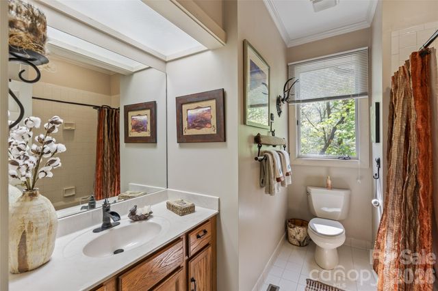 21 Laurel Wood Court, Sapphire, NC 28774