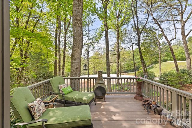 21 Laurel Wood Court, Sapphire, NC 28774