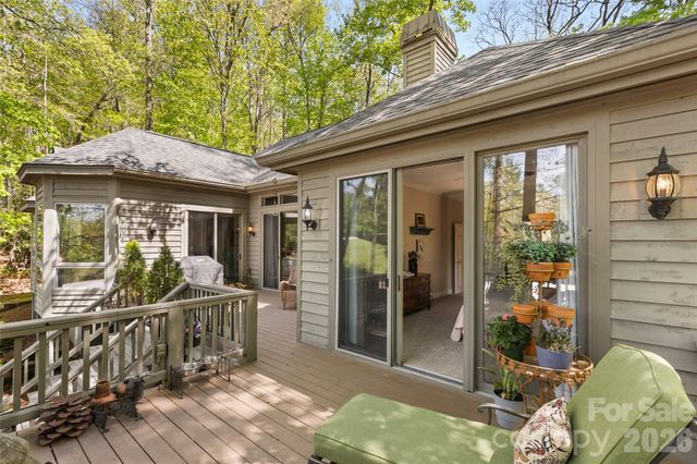 21 Laurel Wood Court, Sapphire, NC 28774