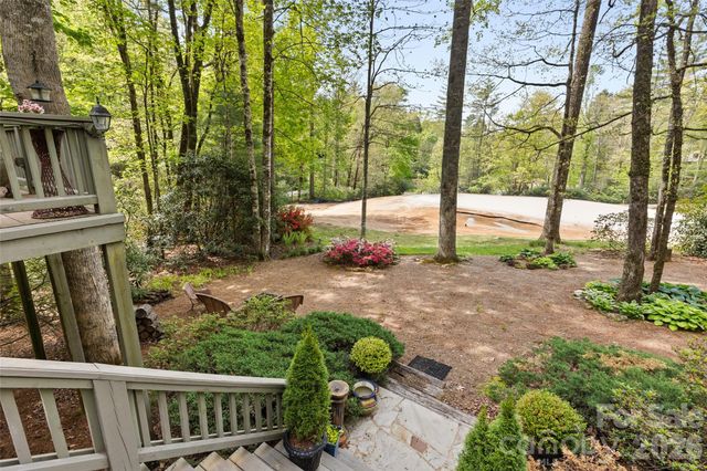 21 Laurel Wood Court, Sapphire, NC 28774