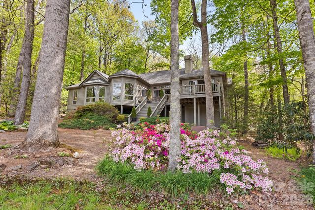 21 Laurel Wood Court, Sapphire, NC 28774