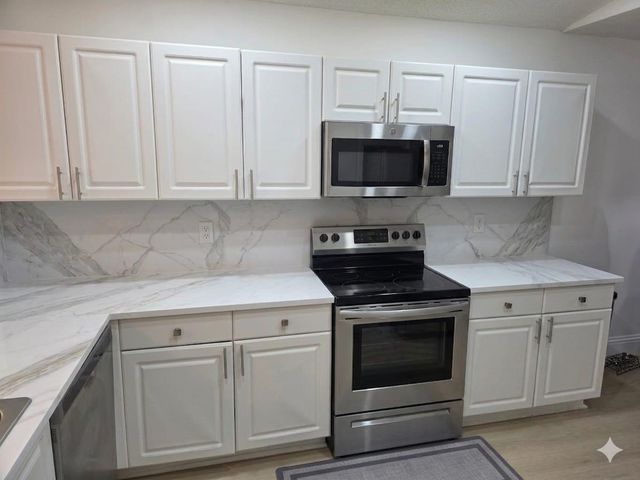 11313 Ola Avenue, Boynton Beach, FL 33437