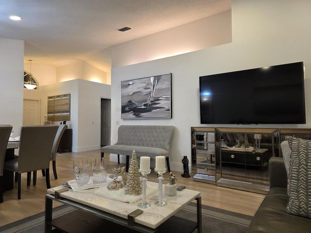 11313 Ola Avenue, Boynton Beach, FL 33437