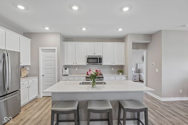 7378 Firestone Road, Whitestown, IN 46075