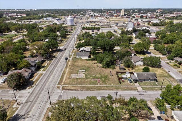 814 & 816 Martin Luther King Boulevard, Corsicana, TX 75110